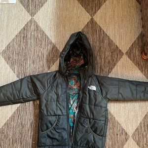 Kids 5T north face reversible winter jacket